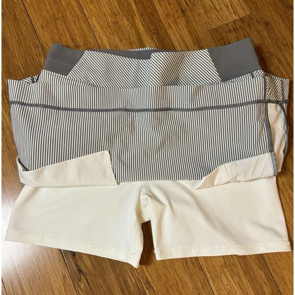 ATHLETA BROOKLYN TEXTURED 16" SKORT IN CITY STRIPE BLACK/ SEA SALT SIZE 8 - Picture 5 of 12